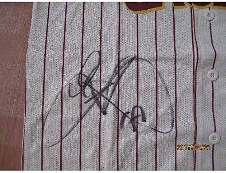 Amazon.co.jp: 田中将大#18直筆サイン楽天イーグルスユニフォーム